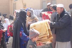 afghanistan_blanket_distribution_-_2013_21_20140303_1564198414